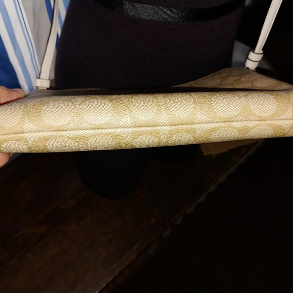 NWT Signature Crossbody with Pouch - Picture 6 of 7